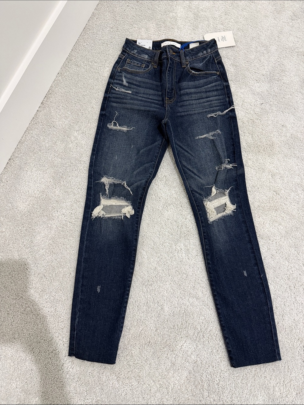 Distressed Dark Blue Women’s Skinny Jeans
